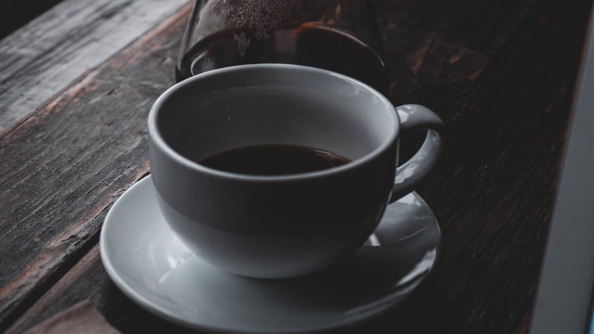 咖啡杯子喝咖啡