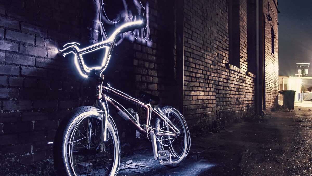 自行车霓虹灯方向盘