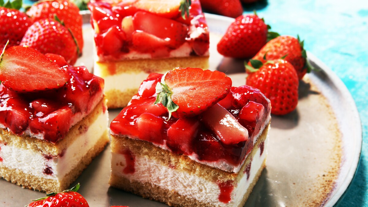 <em>草莓</em>蛋糕<em>草莓</em>派